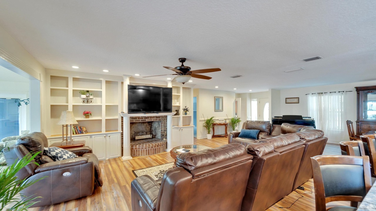 Photo of Livingroom in Seffner Community Alliance