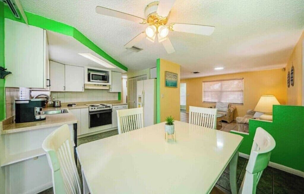 Photo of Kitchen in Holiday Lake Estates