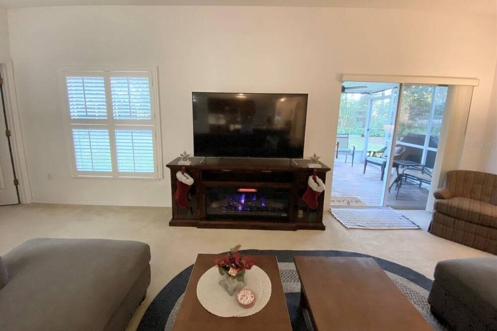 Photo of Livingroom in New Smyrna Beach