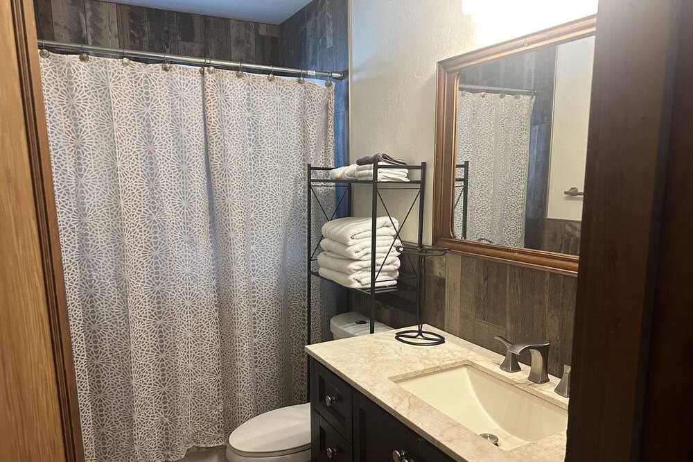 Photo of Bathroom in Bee Ridge