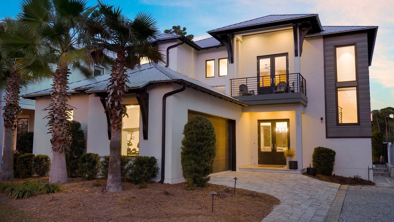 Photo of Outdoor in Emerald Waters Village