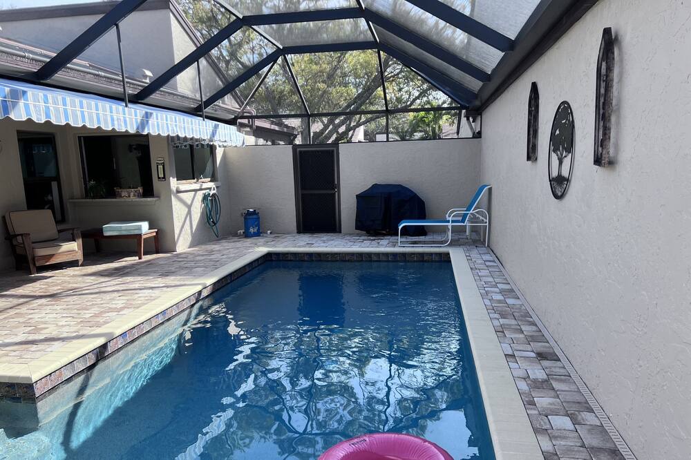 Photo of Outdoor in Glen Oaks