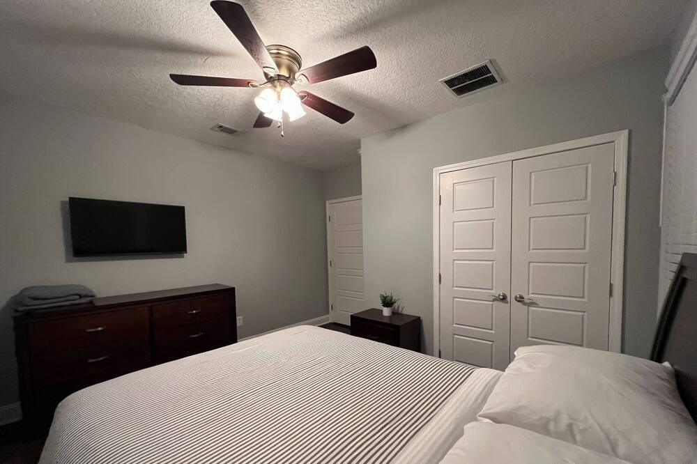 Photo of Bedroom in Springfield