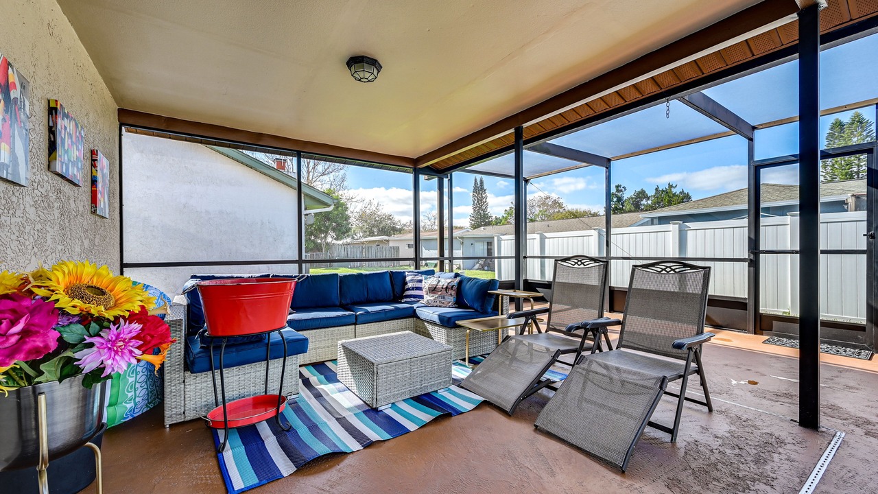 Photo of Patio Balcony in Embassy Hills