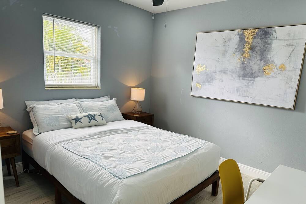 Photo of Bedroom in Disston Heights