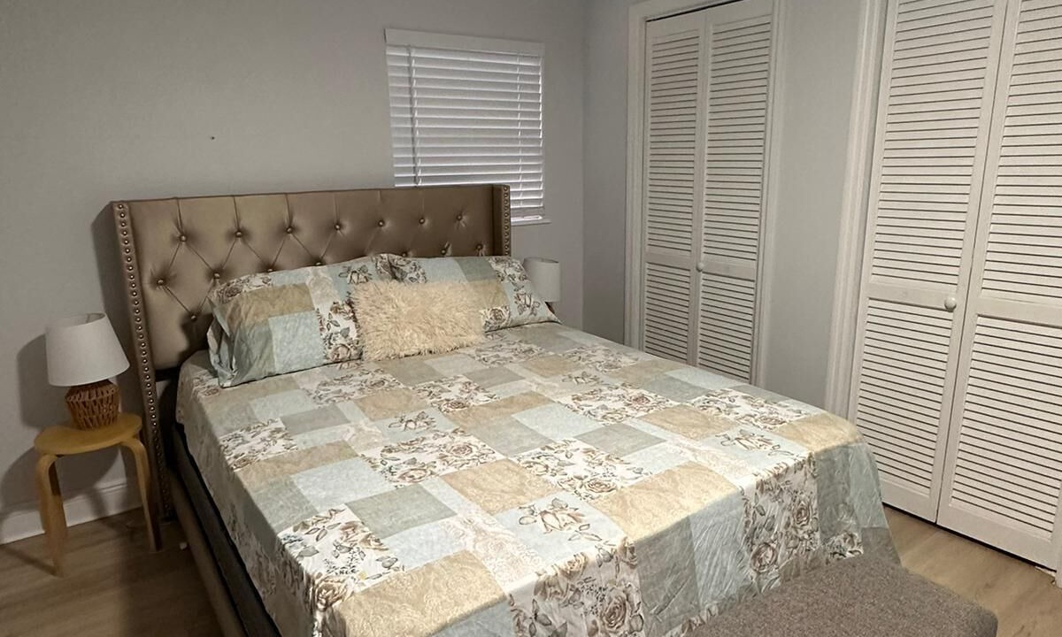 Photo of Bedroom in Port Tampa City