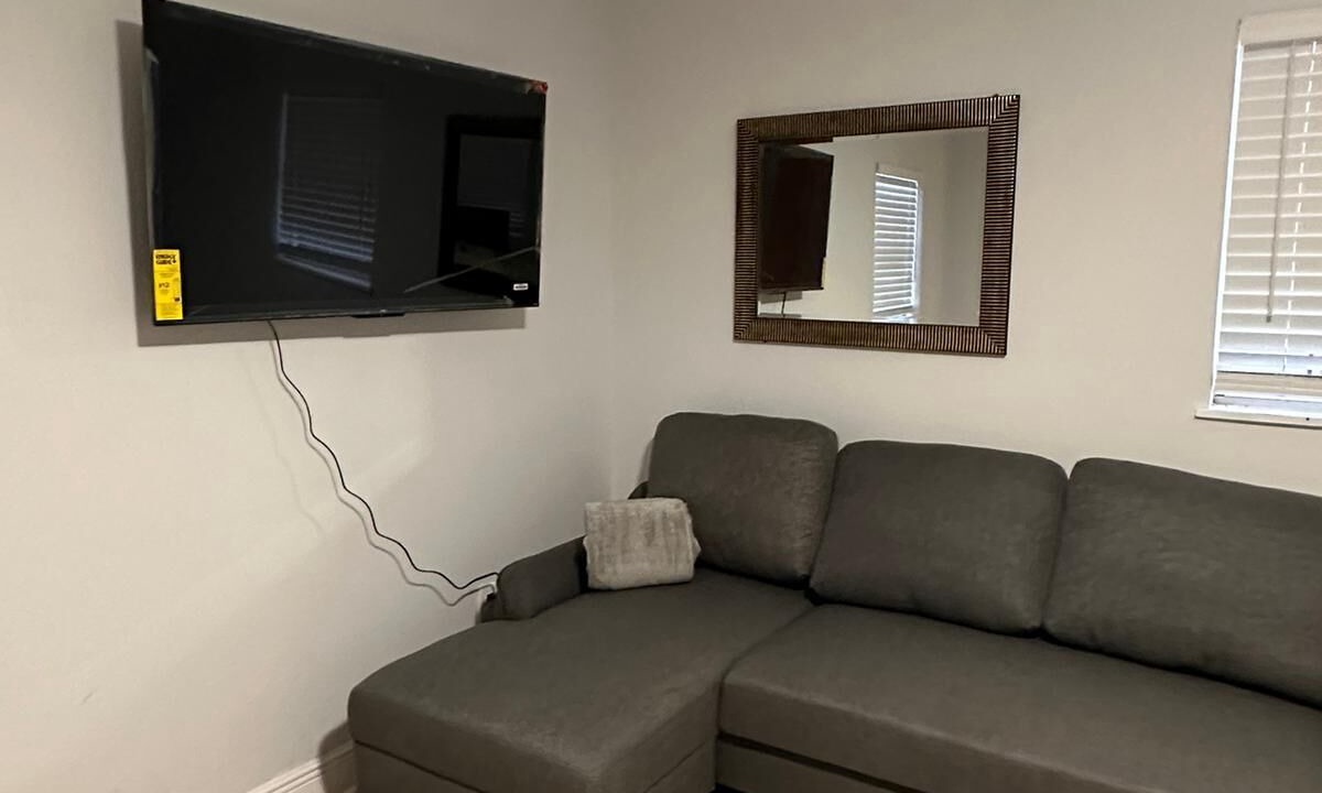 Photo of Livingroom in Port Tampa City