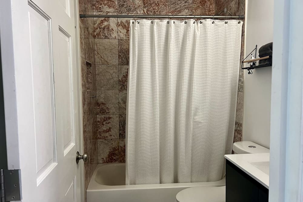 Photo of Bathroom in Perry