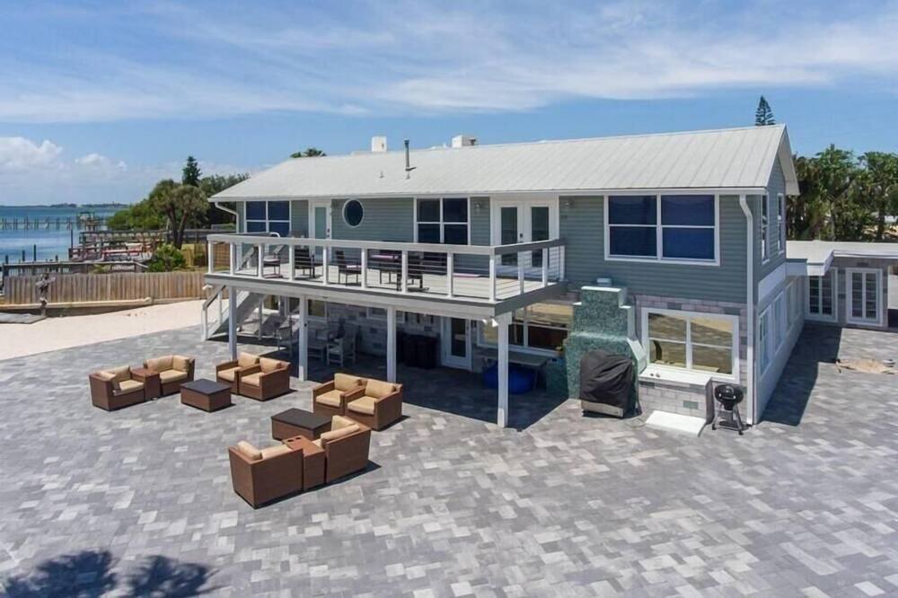 Photo of Outdoor in Orlando Beach