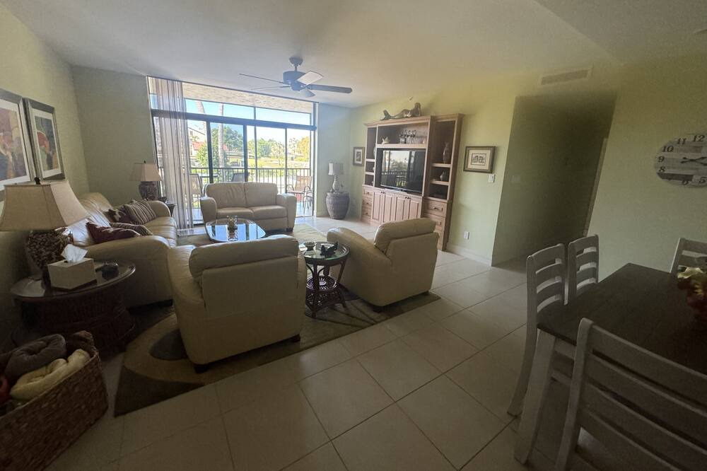 Photo of Livingroom in Longboat Key