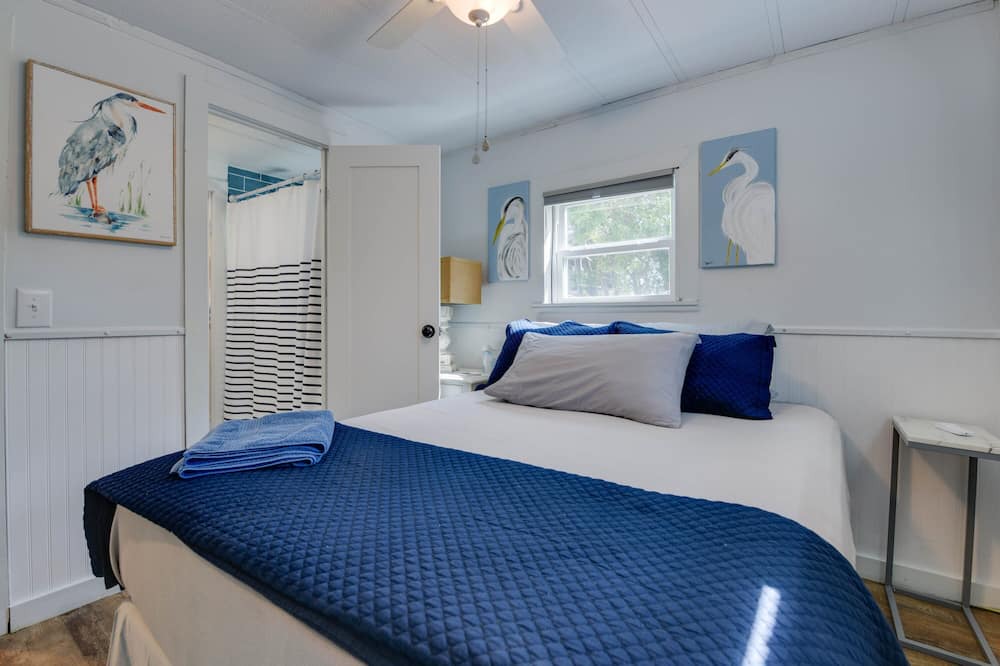 Photo of Bedroom in Big Coppitt Key