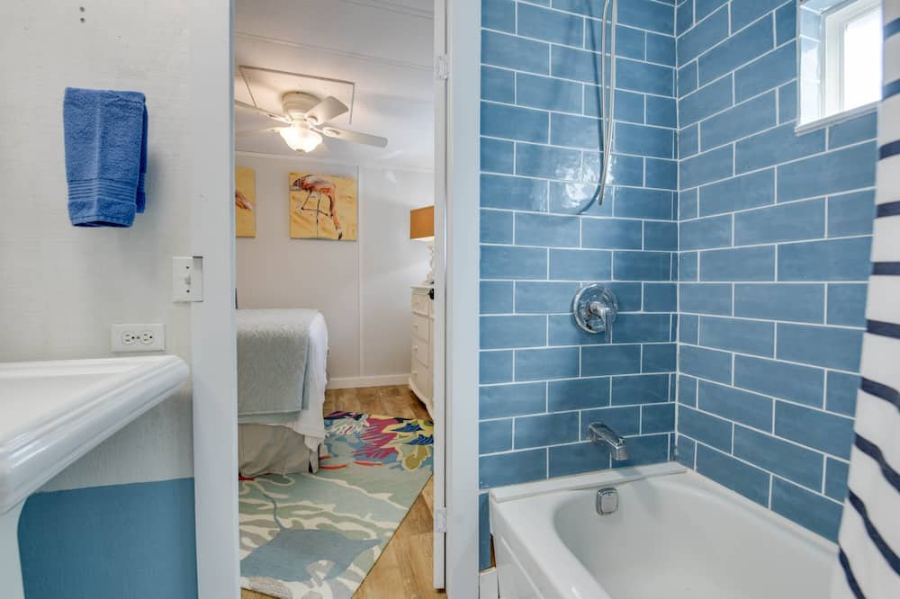 Photo of Bathroom in Big Coppitt Key