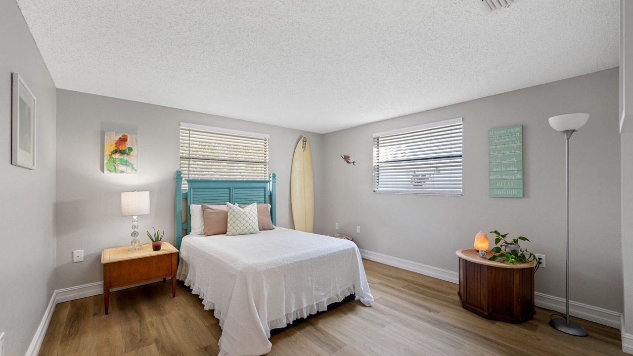 Photo of Bedroom in Old Grove