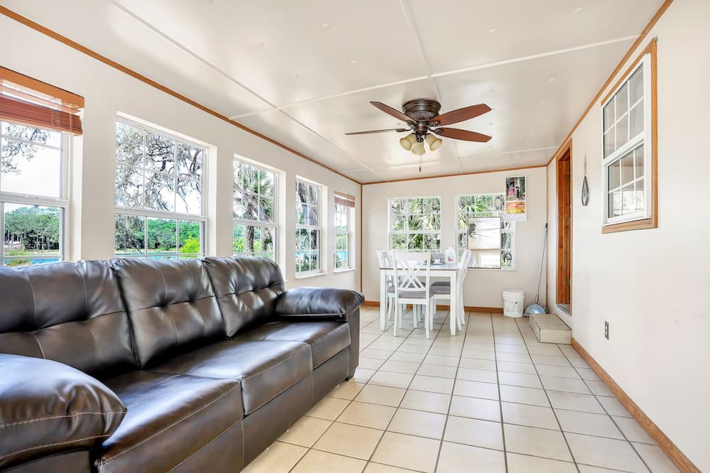Photo of Livingroom in Ocklawaha