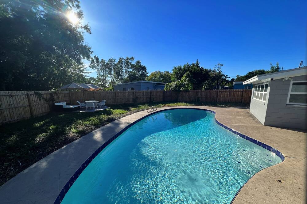 Photo of Outdoor in Pine Hills