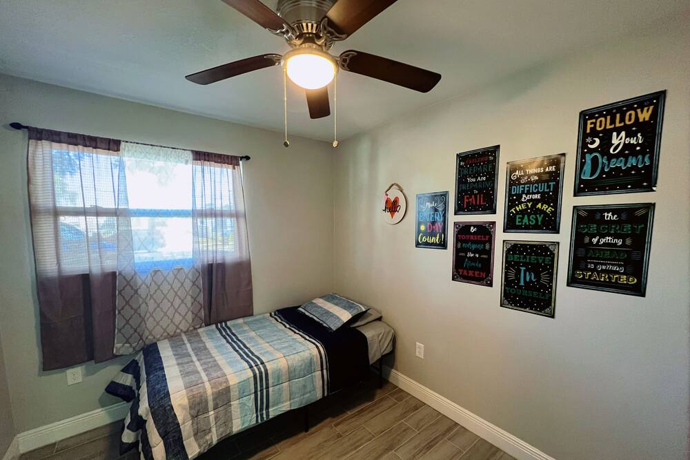 Photo of Bedroom in Pine Hills