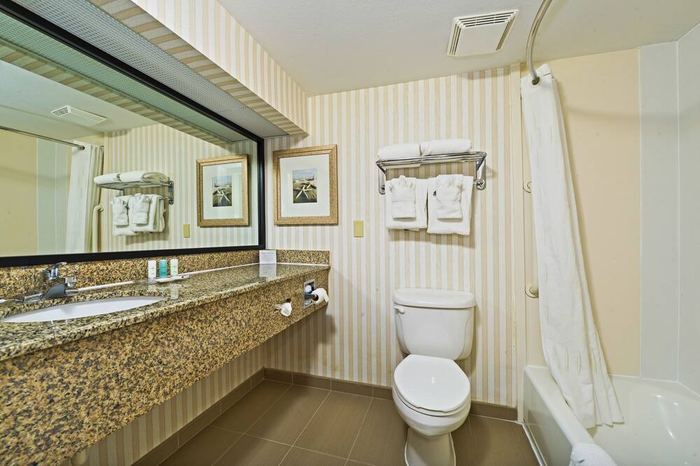 Photo of Bathroom in Tamarac