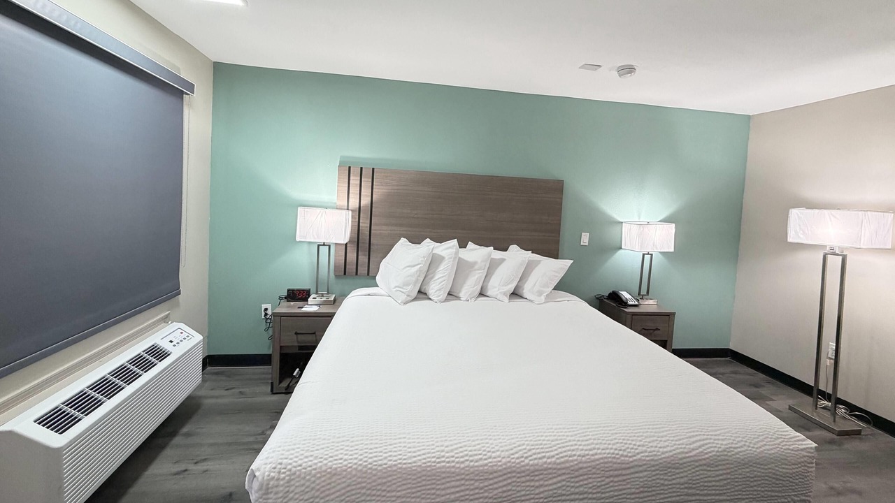 Photo of Bedroom in Florida Panhandle