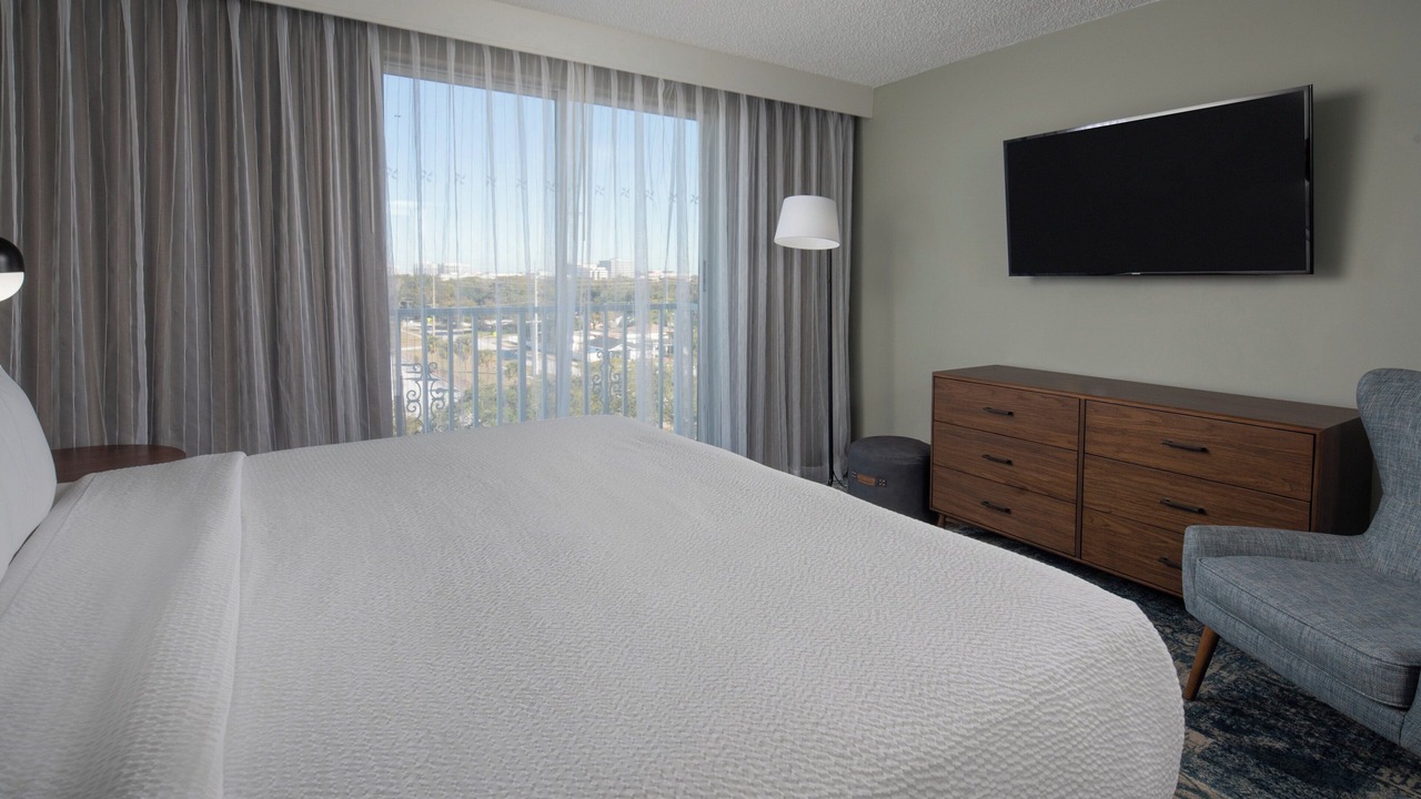 Photo of Bedroom in Carver City - Lincoln Gardens
