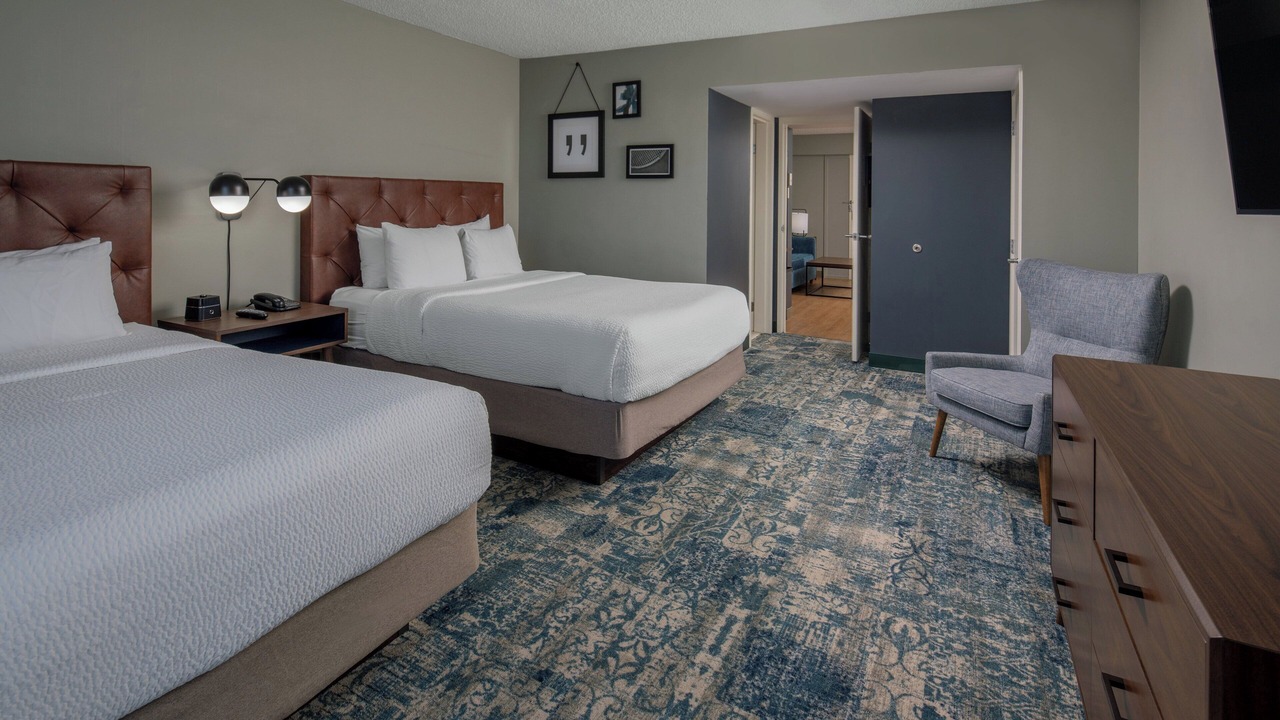 Photo of Bedroom in Carver City - Lincoln Gardens