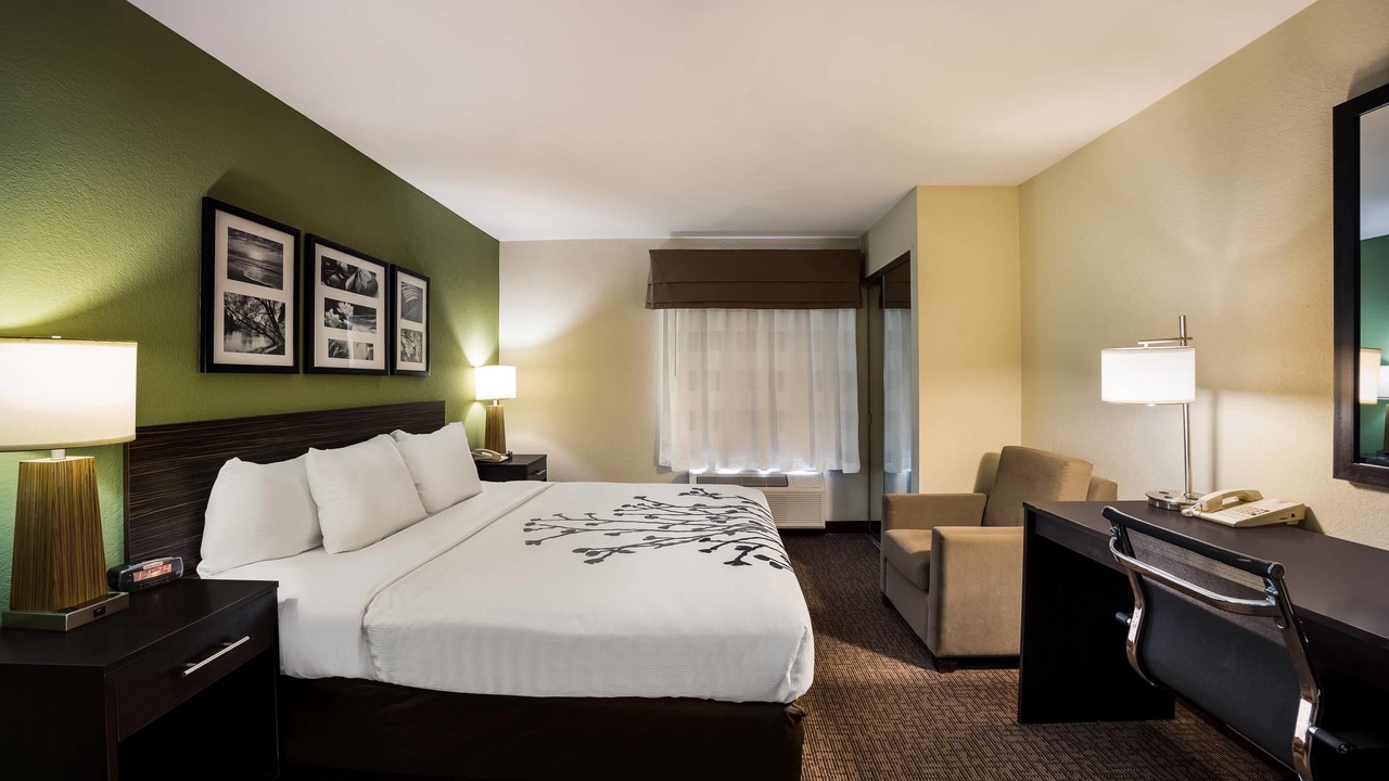 Photo of Bedroom in Valdosta