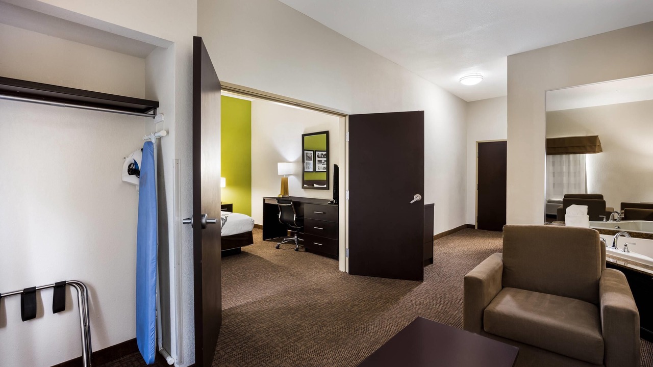 Photo of Bedroom in Valdosta