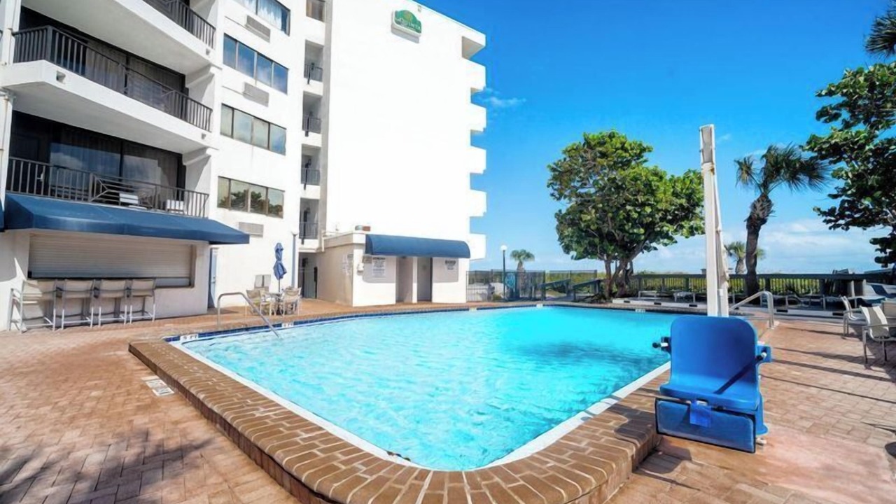 Photo of Patio Balcony in Avon By The Sea