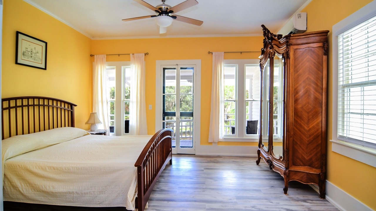 Photo of Bedroom in Interlachen