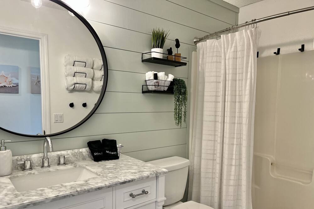 Photo of Bathroom in Milton