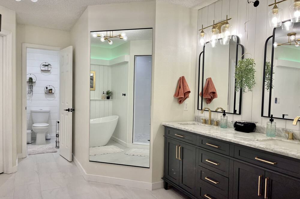 Photo of Bathroom in Milton