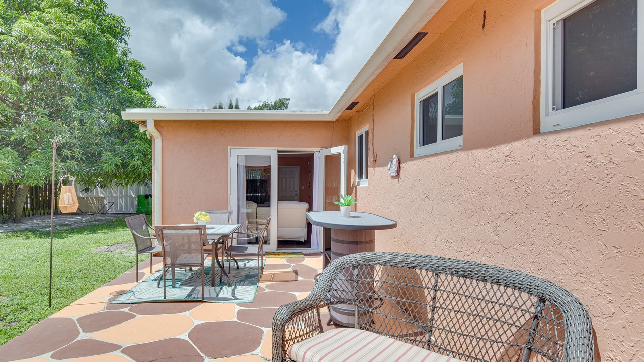 Photo of Patio Balcony in Sunrise