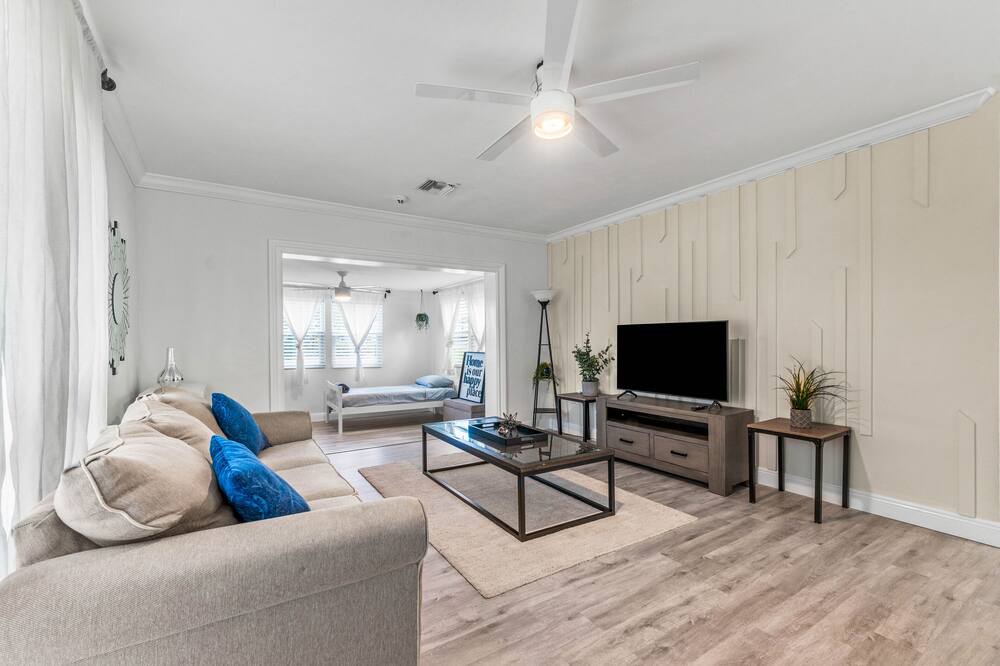 Photo of Livingroom in Lantana