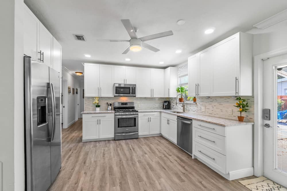 Photo of Kitchen in Lantana
