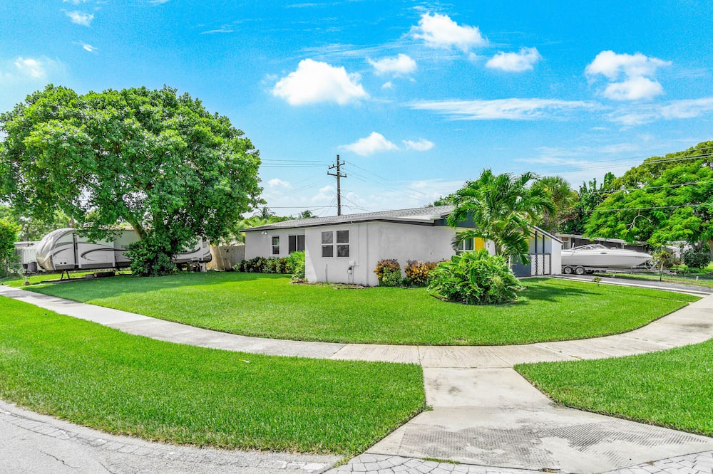 Photo of Outdoor in Lantana