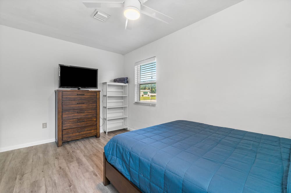 Photo of Bedroom in Lantana