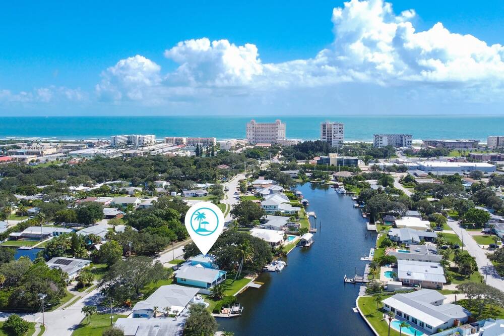 Photo of Others in Cocoa Isles