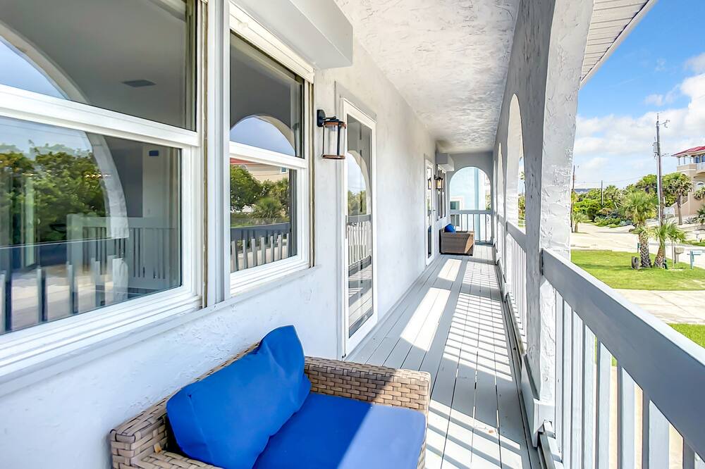 Photo of Patio Balcony in Bethune Beach