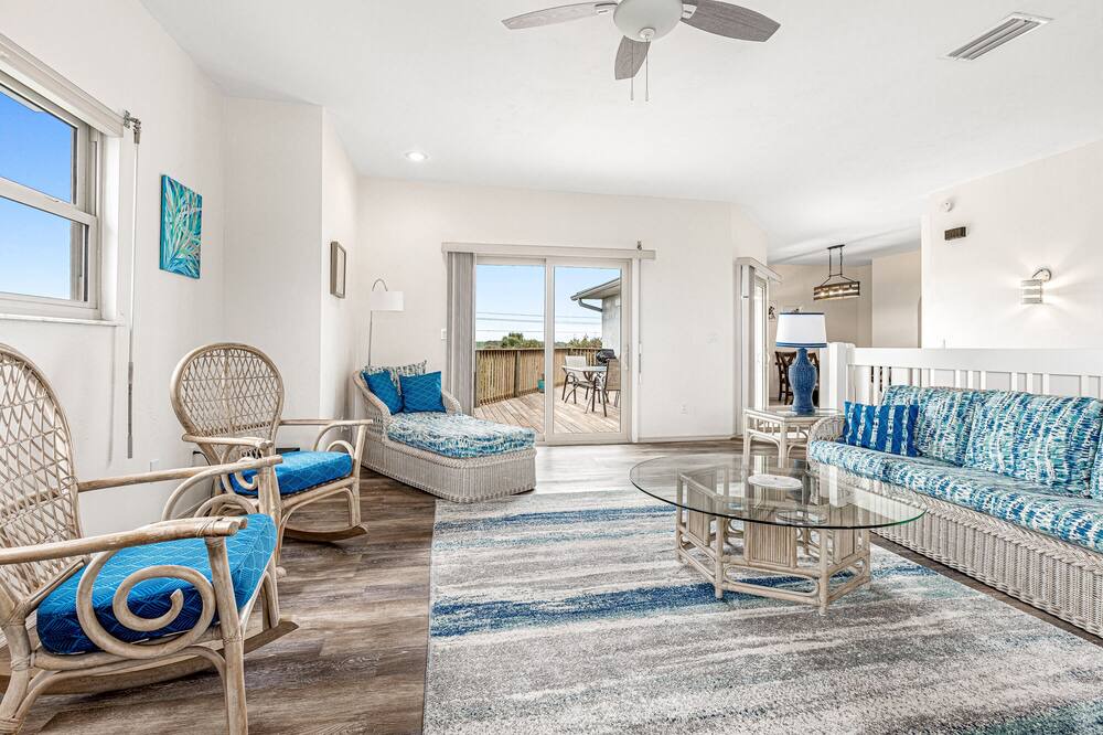 Photo of Livingroom in Bethune Beach