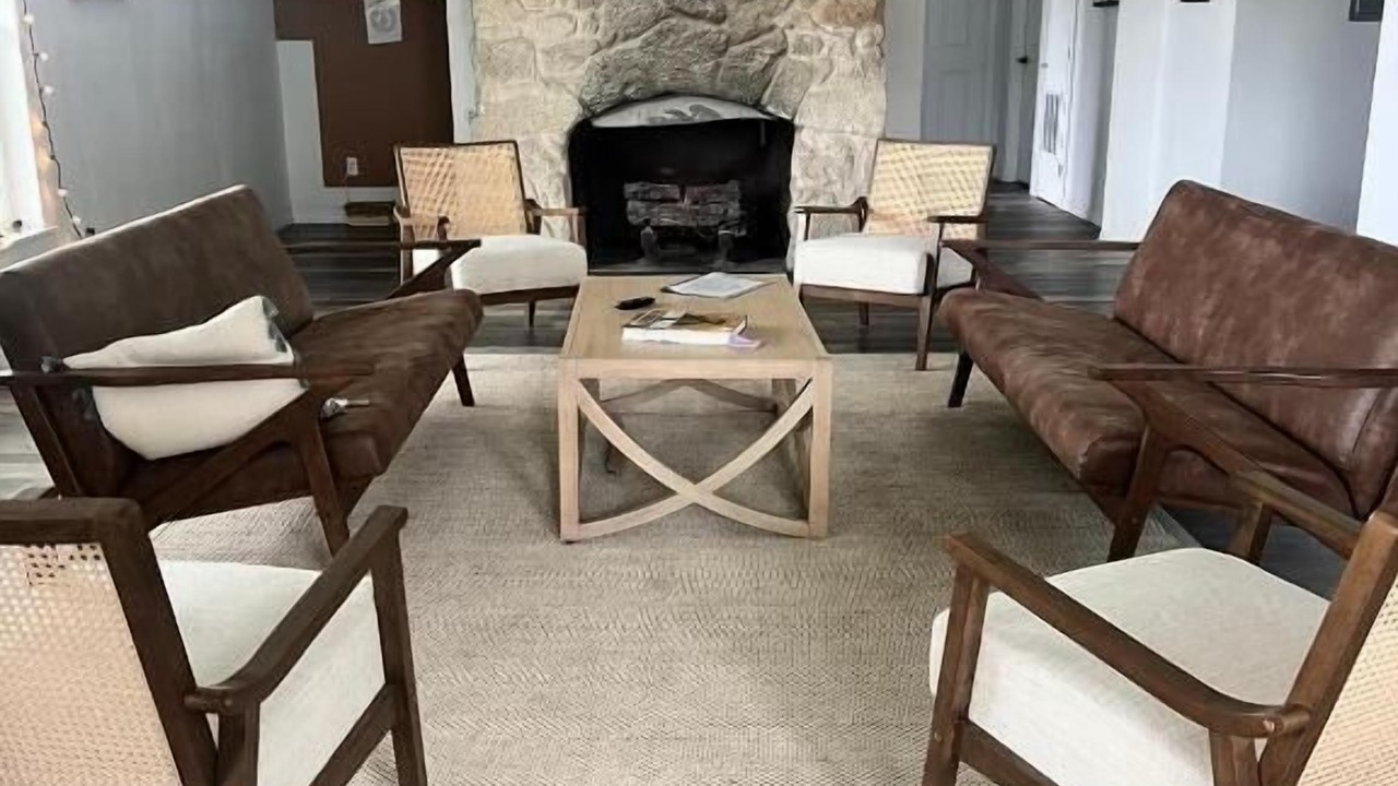 Photo of Livingroom in Crescent City
