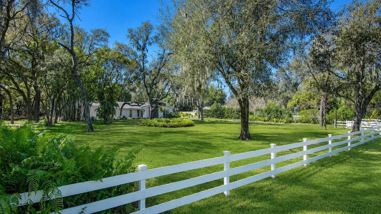 Photo of Outdoor in Seminole
