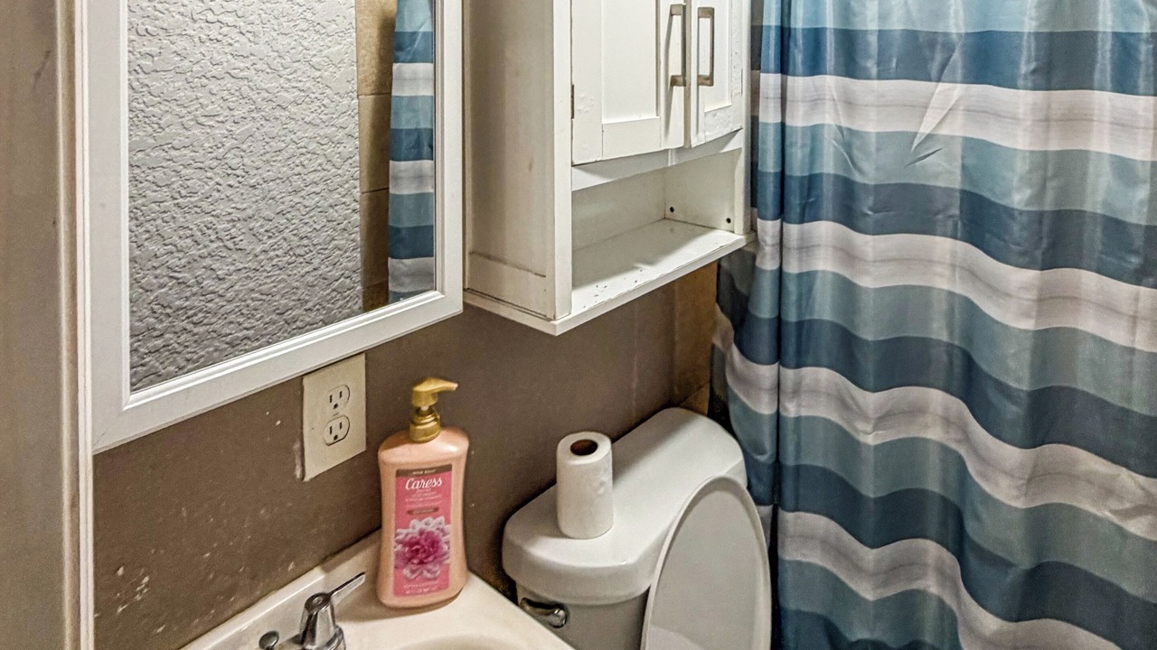 Photo of Bathroom in Lehigh Acres