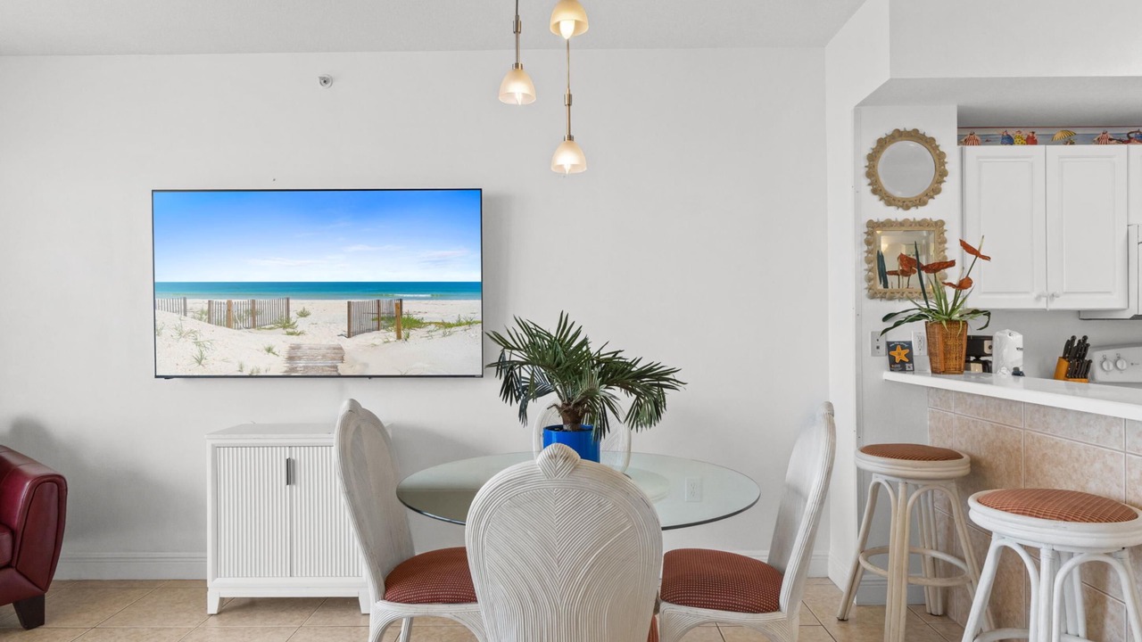 Photo of Bedroom in Miramar Beach