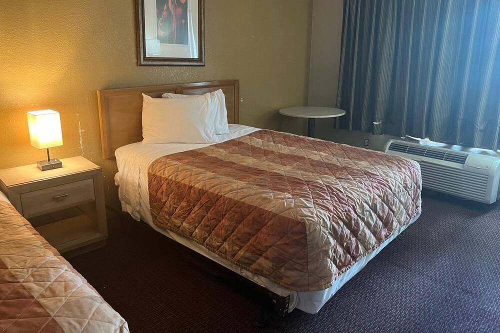 Photo of Bedroom in Bearss Plaza