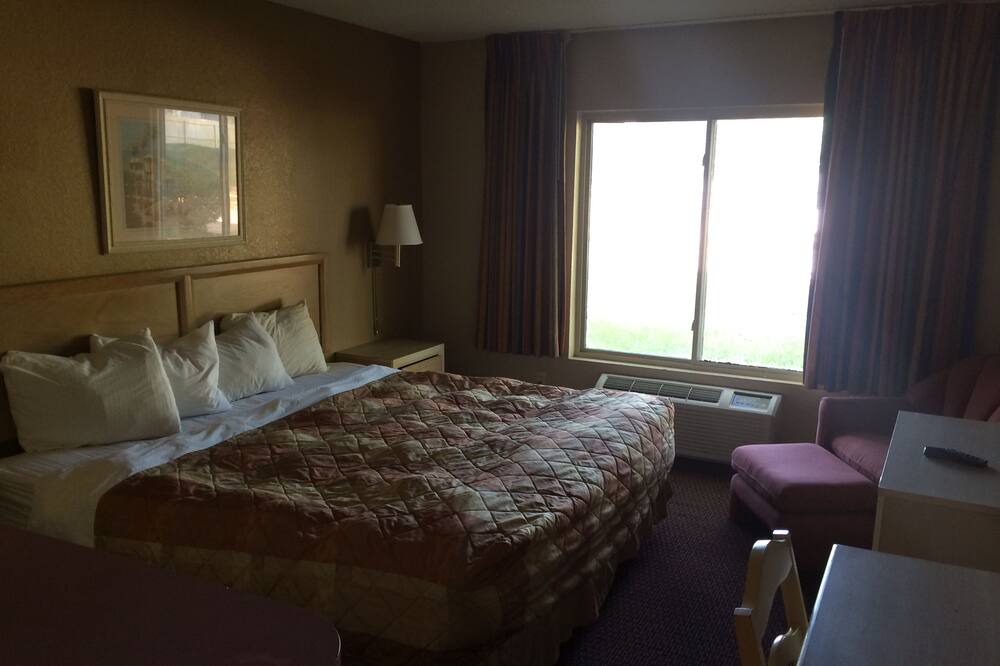 Photo of Bedroom in Bearss Plaza