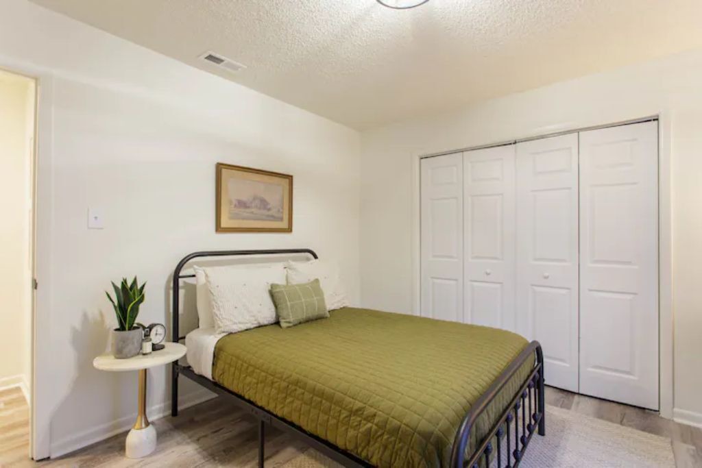 Photo of Bedroom in Valdosta