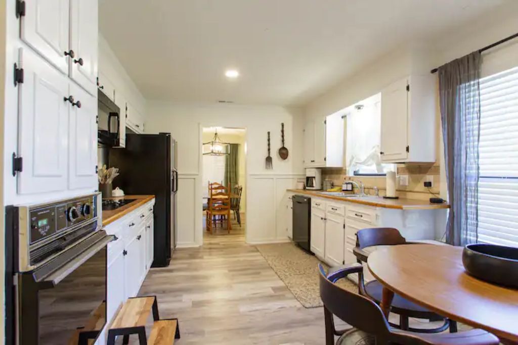Photo of Kitchen in Valdosta