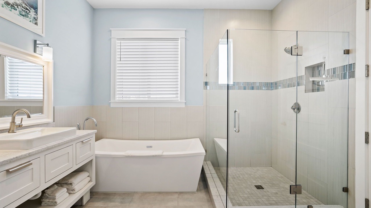 Photo of Bathroom in Holiday Isle