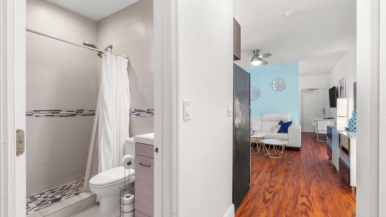 Photo of Bathroom in Hollywood