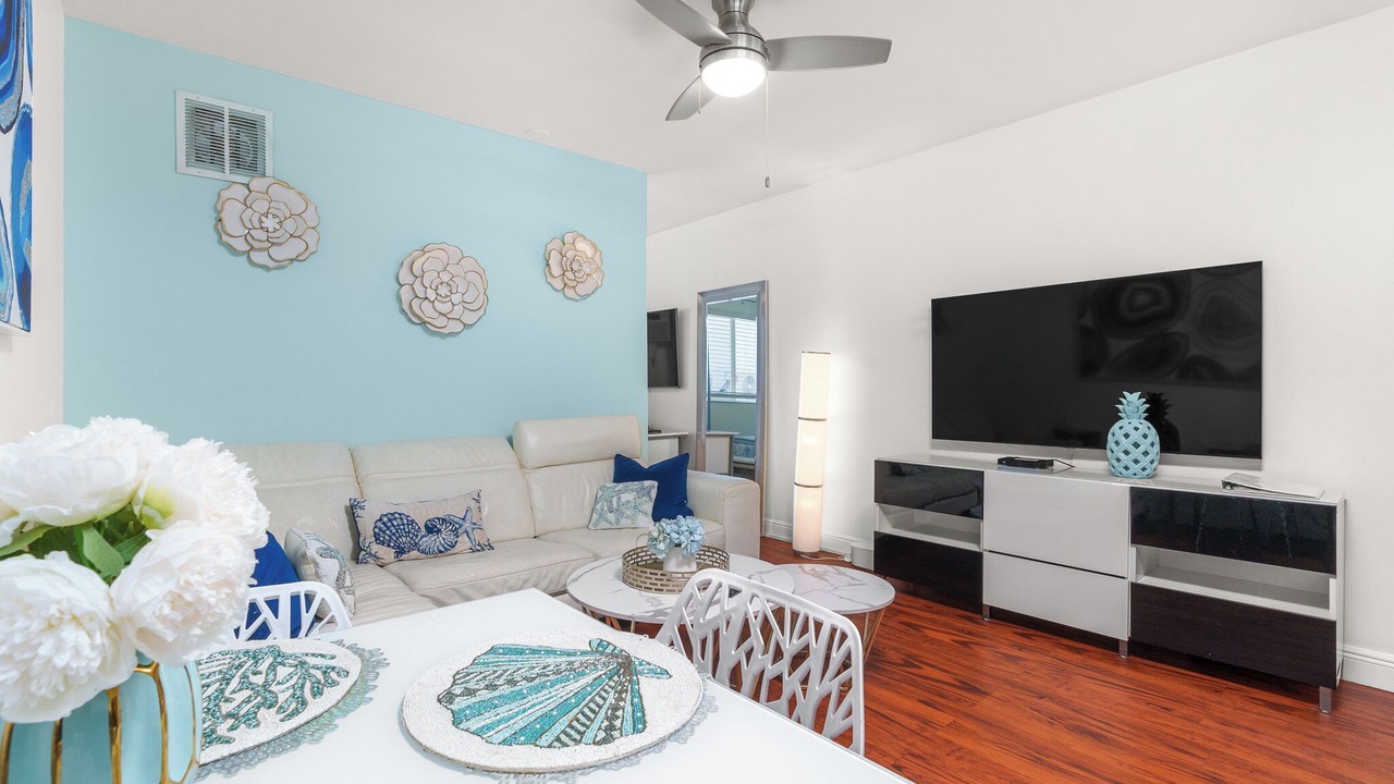 Photo of Livingroom in Hollywood