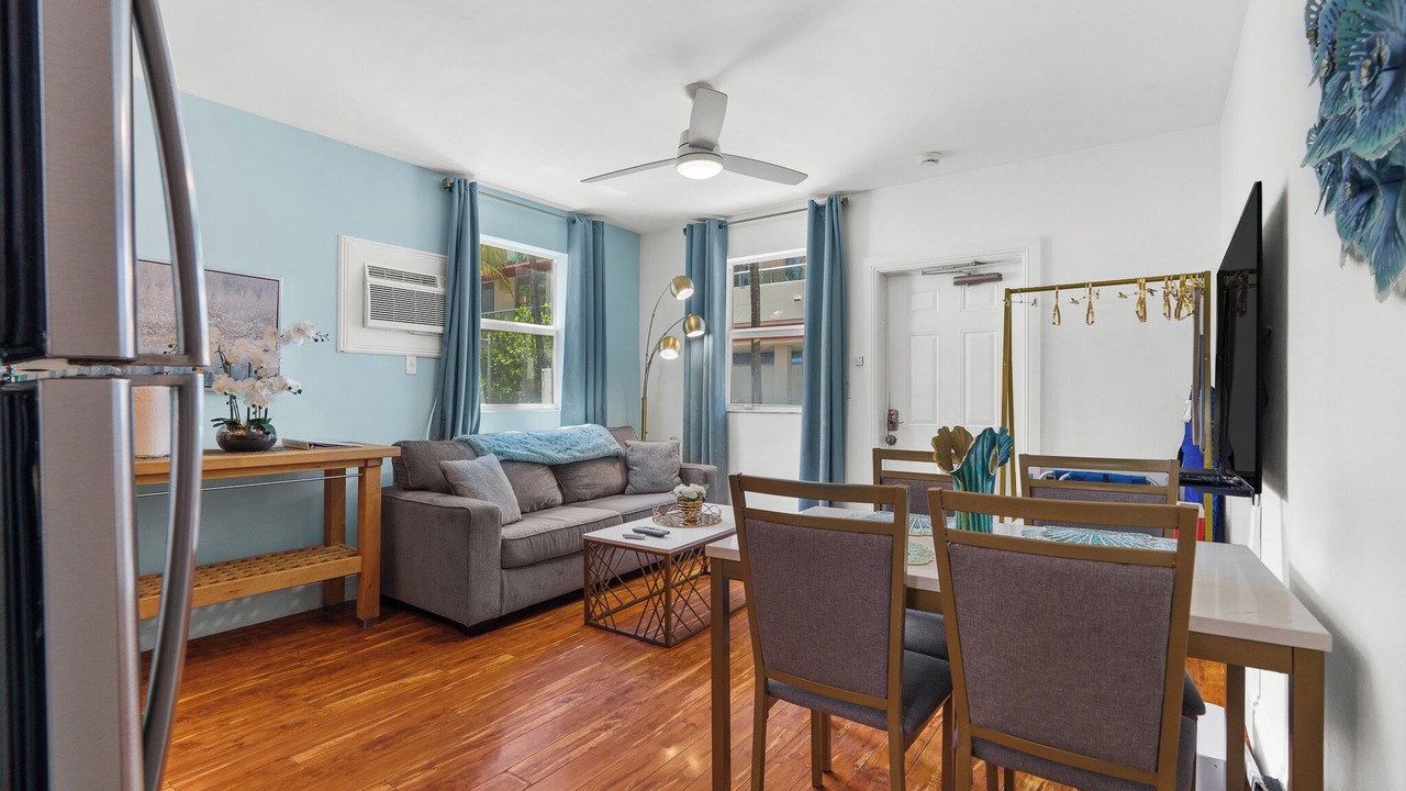 Photo of Livingroom in Hollywood